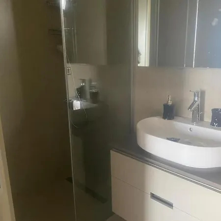 Apartman Genis Ve Ferah Deniz Manzarali Antalya